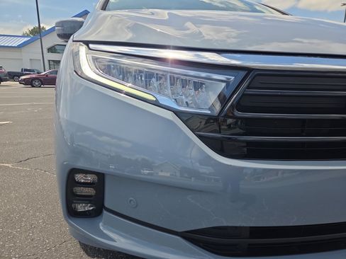 Used 2023 Honda Odyssey Elite image 24