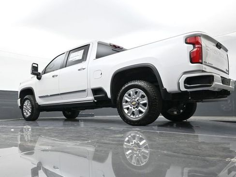 New 2025 Chevrolet Silverado 2500 High Country w/ High Country Premium Package AWD/4WD image 41