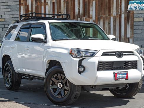 Used 2021 Toyota 4Runner Trail Special Edition AWD/4WD image 9