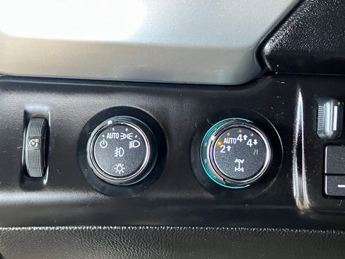 Used 2018 Chevrolet Tahoe Premier w/ RST 6.2L Performance Edition image 34