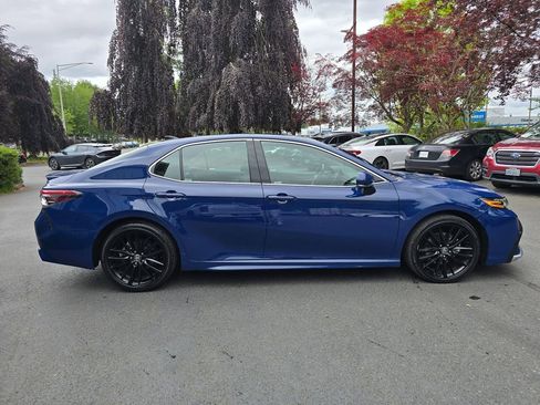 Used 2023 Toyota Camry XSE w/ Navigation Package FWD image 3