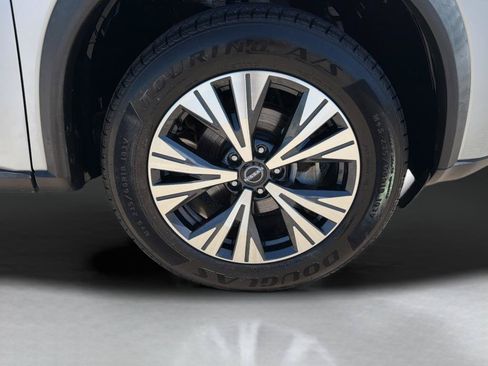 Used 2022 Nissan Rogue SV AWD/4WD image 9