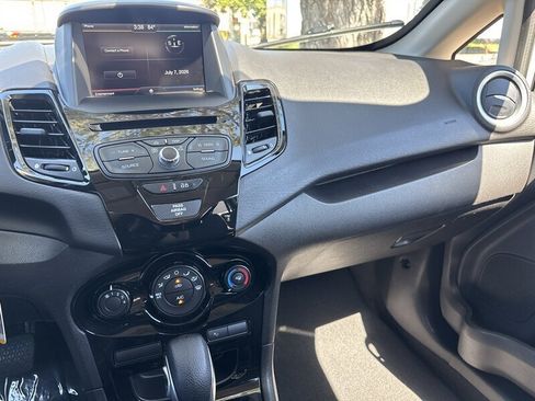 Used 2015 Ford Fiesta SE w/ Equipment Group 201A FWD image 40