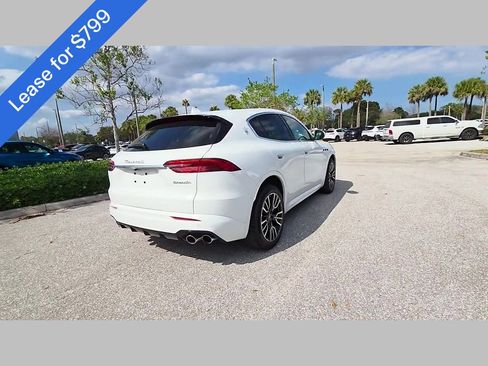New 2025 Maserati Grecale GT image 32