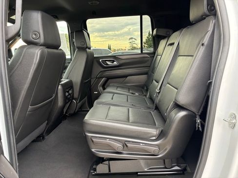Used 2024 Chevrolet Suburban LT image 22