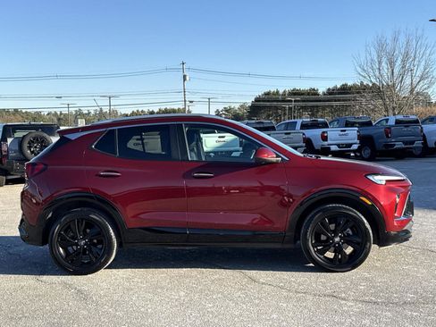 Used 2024 Buick Encore GX Sport Touring w/ Advanced Technology Package image 4