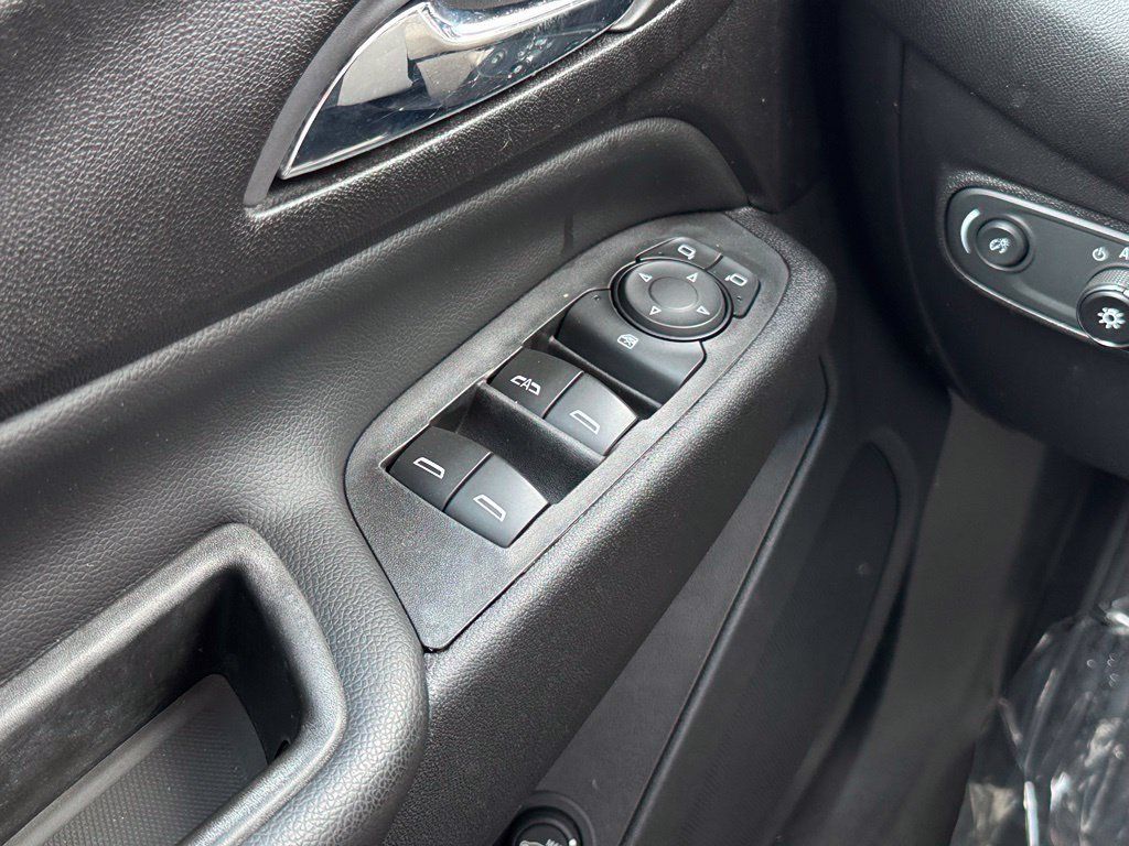 Used 2020 Chevrolet Equinox LT AWD/4WD image 32