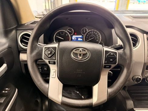 Used 2014 Toyota Tundra SR5 w/ SR5 Upgrade Package AWD/4WD image 25