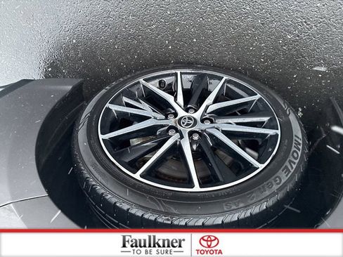 Used 2024 Toyota Camry SE image 19