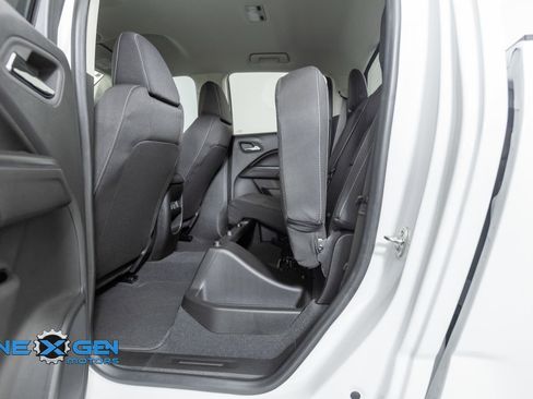 Used 2022 Chevrolet Colorado LT w/ LT Convenience Package image 27