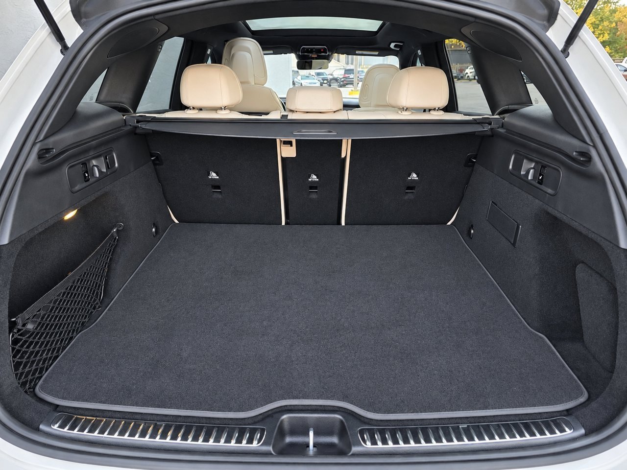 Used 2026 Mercedes-Benz GLC 300 4MATIC image 29
