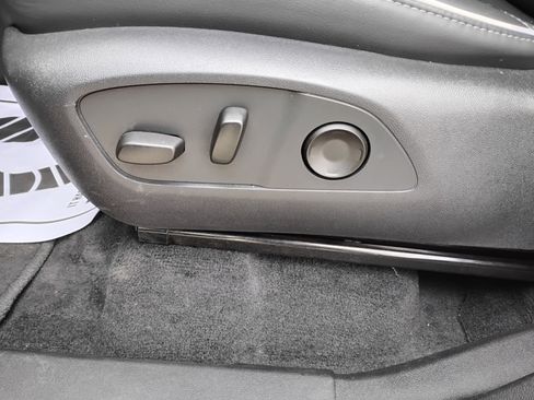 Used 2025 Buick Enclave Sport Touring image 13