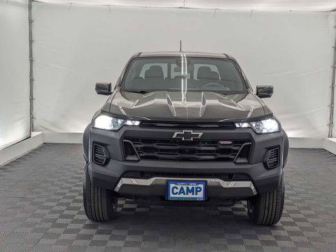 Used 2023 Chevrolet Colorado Trail Boss w/ Technology Package AWD/4WD image 9
