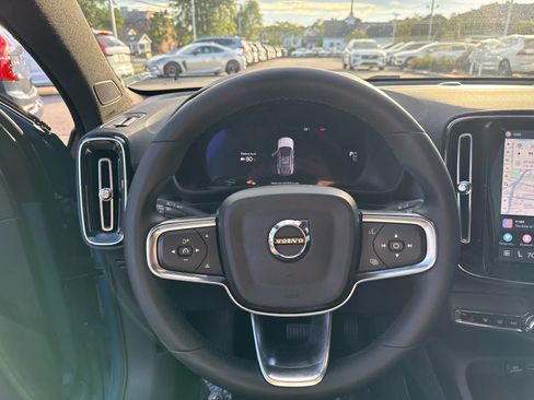 Used 2023 Volvo C40 P8 Recharge Plus AWD/4WD image 7