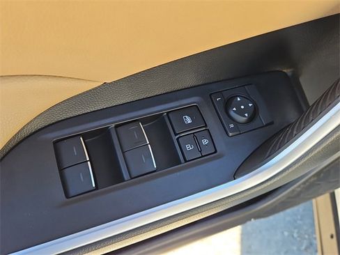 Used 2024 Toyota RAV4 XLE image 19