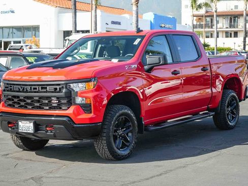 Used 2025 Chevrolet Silverado 1500 Custom Trail Boss AWD/4WD image 3