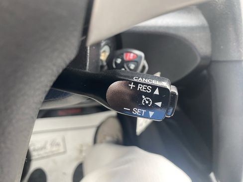 Used 2011 Toyota Camry image 16