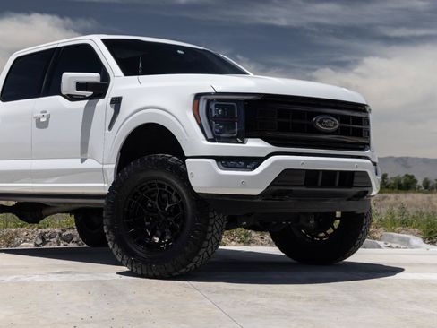 Used 2023 Ford F150 Platinum w/ FX4 Off-Road Package AWD/4WD image 3