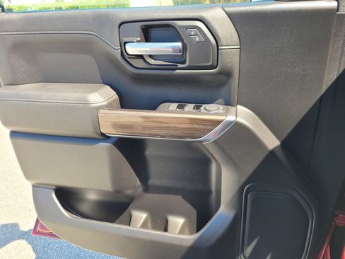 Used 2019 Chevrolet Silverado 1500 RST AWD/4WD image 28