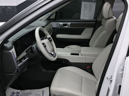 Used 2024 Hyundai Santa Fe Limited image 18