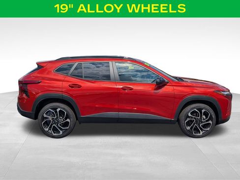 Used 2024 Chevrolet Trax RS w/ Driver Confidence Package FWD image 6
