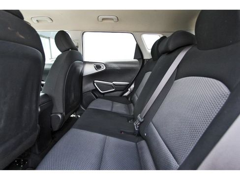 Used 2020 Kia Soul LX FWD image 29