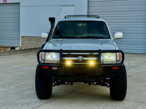 Used 2000 Toyota 4Runner SR5 AWD/4WD image 14