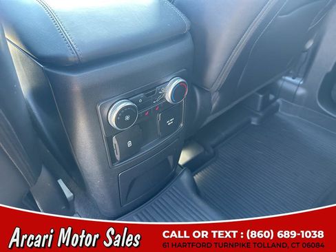 Used 2022 Ford Explorer Platinum w/ Equipment Group 601A image 19