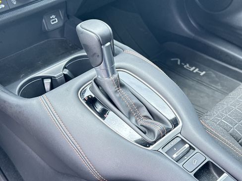 Used 2024 Honda HR-V Sport image 19