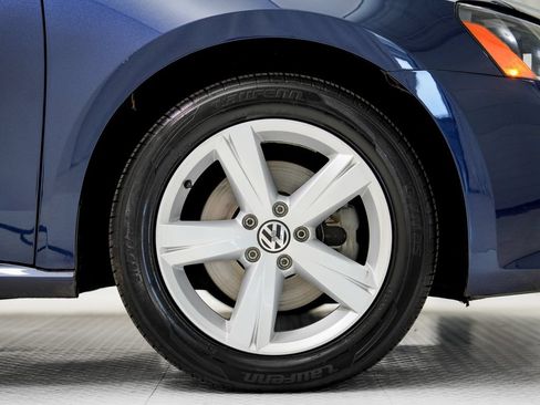 Used 2014 Volkswagen Passat 1.8T Wolfsburg Edition FWD image 27