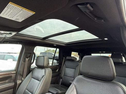 Used 2022 Chevrolet Tahoe LT w/ LT Signature Plus Package image 15