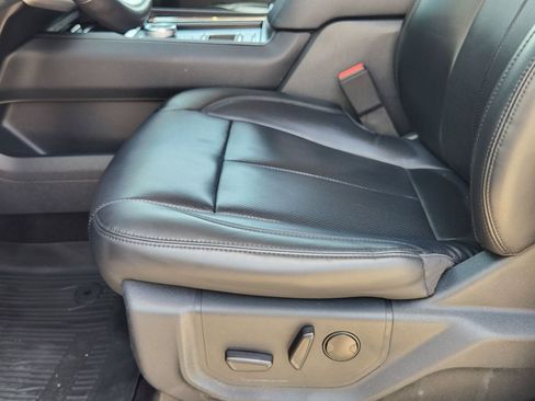 Used 2022 Ford Expedition XLT RWD image 23