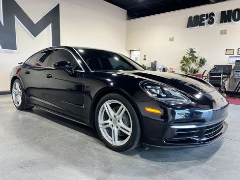 Used 2018 Porsche Panamera 4S AWD/4WD image 3