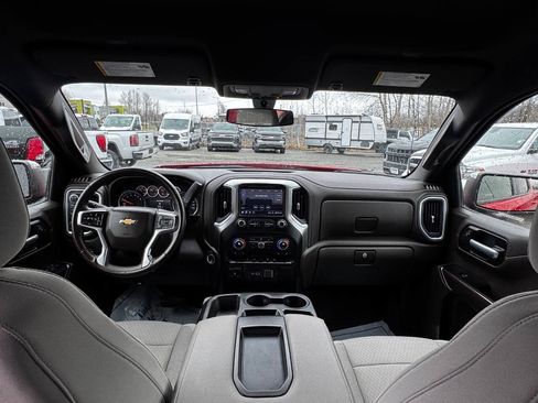 Used 2021 Chevrolet Silverado 1500 LT AWD/4WD image 13