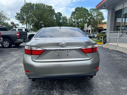 Used 2015 Lexus ES 350 w/ Luxury Pkg & Navigation w/ Luxury Package FWD image 6