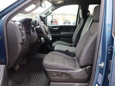 Used 2024 Chevrolet Silverado 2500 Custom w/ Custom Value Package image 26