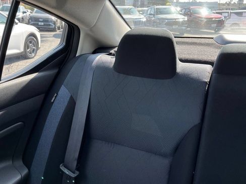 Used 2025 Nissan Versa SV FWD image 35