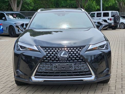 Used 2019 Lexus UX 200 w/ Premium Package image 3