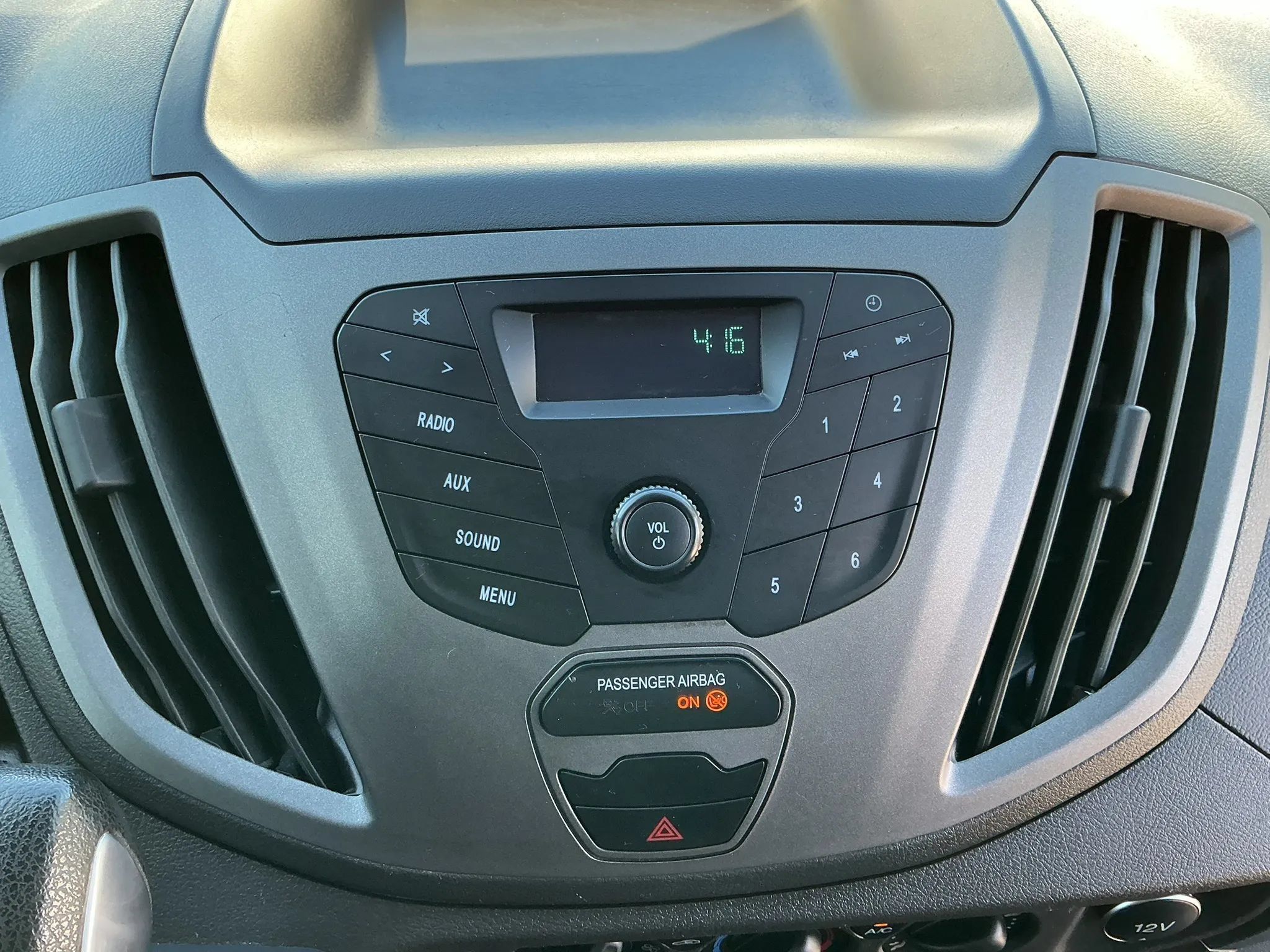 Used 2019 Ford Transit 250 130 Low Roof w/ Exterior Upgrade Package RWD image 21