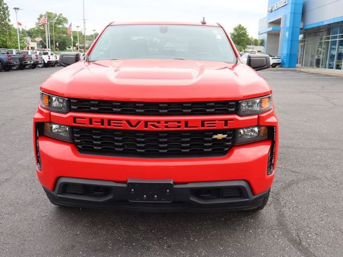 Used 2020 Chevrolet Silverado 1500 Custom w/ Custom Value Package AWD/4WD image 24