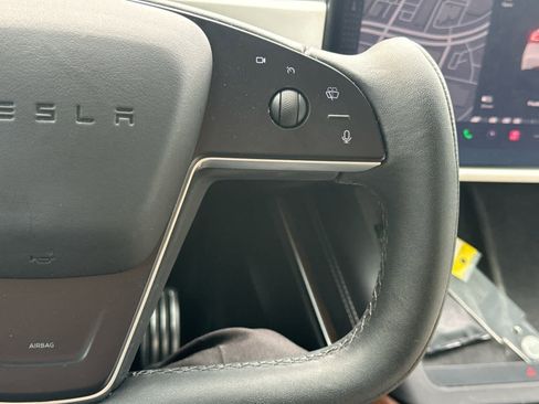 Used 2023 Tesla Model X image 28