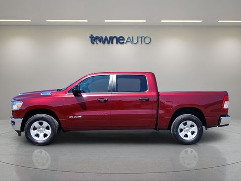 Used 2023 RAM 1500 Big Horn AWD/4WD image 3