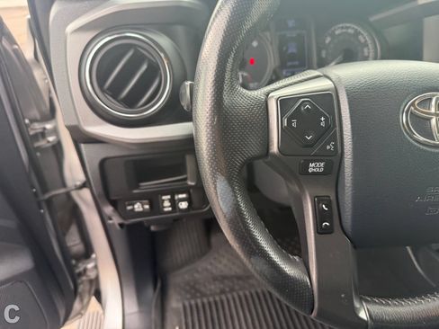 Used 2017 Toyota Tacoma TRD Sport w/ Tow Package RWD image 29