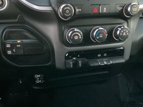 Certified 2024 RAM 3500 Big Horn image 25