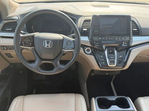 Used 2019 Honda Odyssey Elite image 5