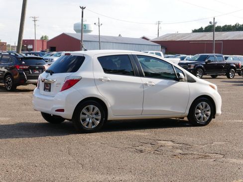 Used 2012 Toyota Yaris LE FWD image 3