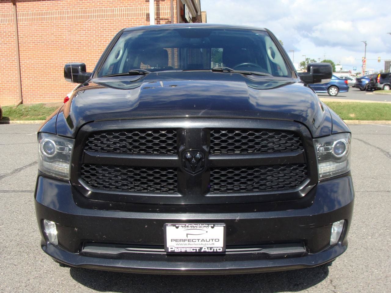 Used 2018 RAM 1500 Sport w/ Quick Order Package 26Q Night AWD/4WD image 2