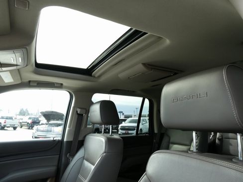 Used 2019 GMC Yukon Denali w/ Open Road Package image 27
