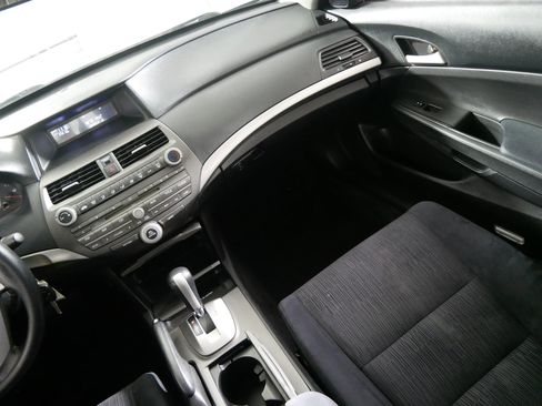 Used 2012 Honda Accord LX image 11