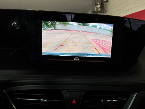 Used 2025 Buick Encore GX Preferred FWD image 29